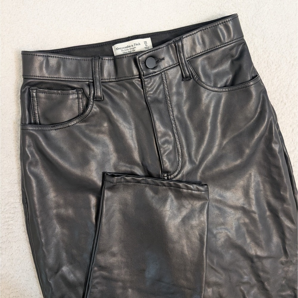 NEW Abercrombie Fitch Pants Womens 28/6 Ankle Straight Ultra High Rise Faux Leat